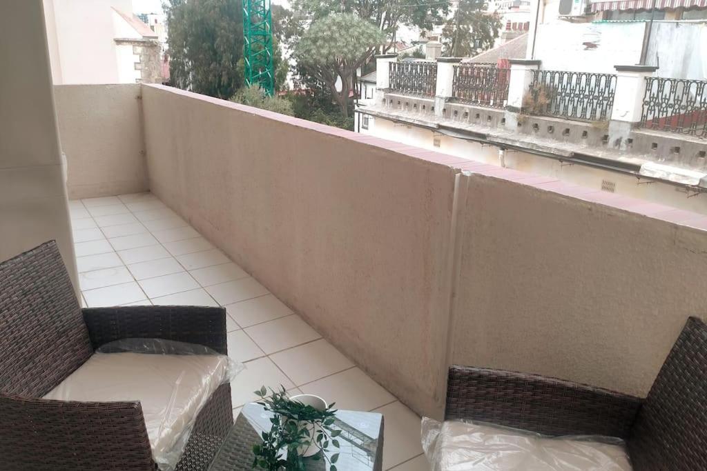 גיברלטר Best Location 2 Bed2 Bath W/Lift In Town! מראה חיצוני תמונה
