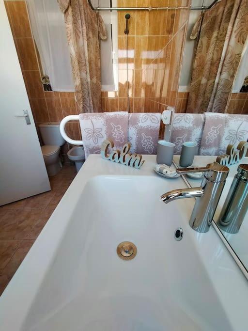 גיברלטר Best Location 2 Bed2 Bath W/Lift In Town! מראה חיצוני תמונה