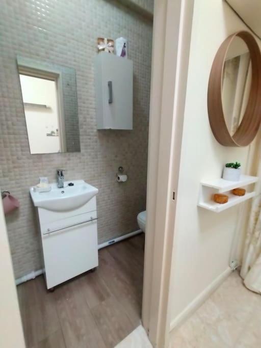 גיברלטר Best Location 2 Bed2 Bath W/Lift In Town! מראה חיצוני תמונה
