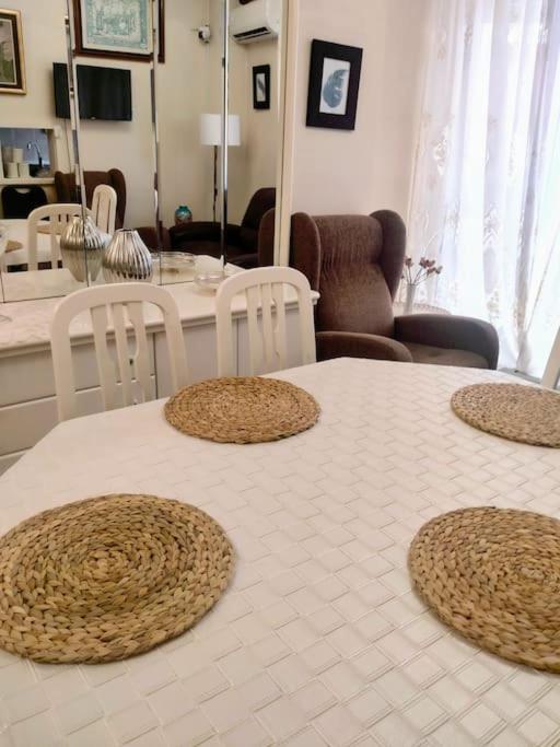 גיברלטר Best Location 2 Bed2 Bath W/Lift In Town! מראה חיצוני תמונה