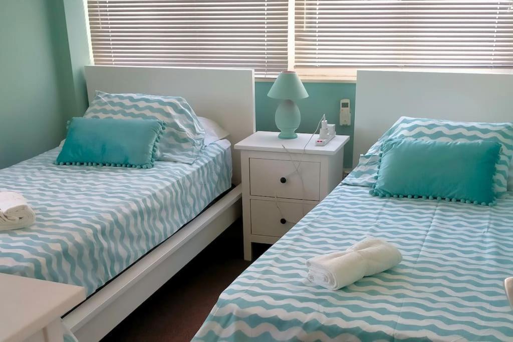 גיברלטר Best Location 2 Bed2 Bath W/Lift In Town! מראה חיצוני תמונה